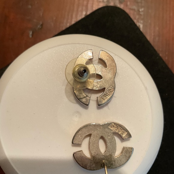 Fashion Earrings, Vintage - Picture 2 of 3